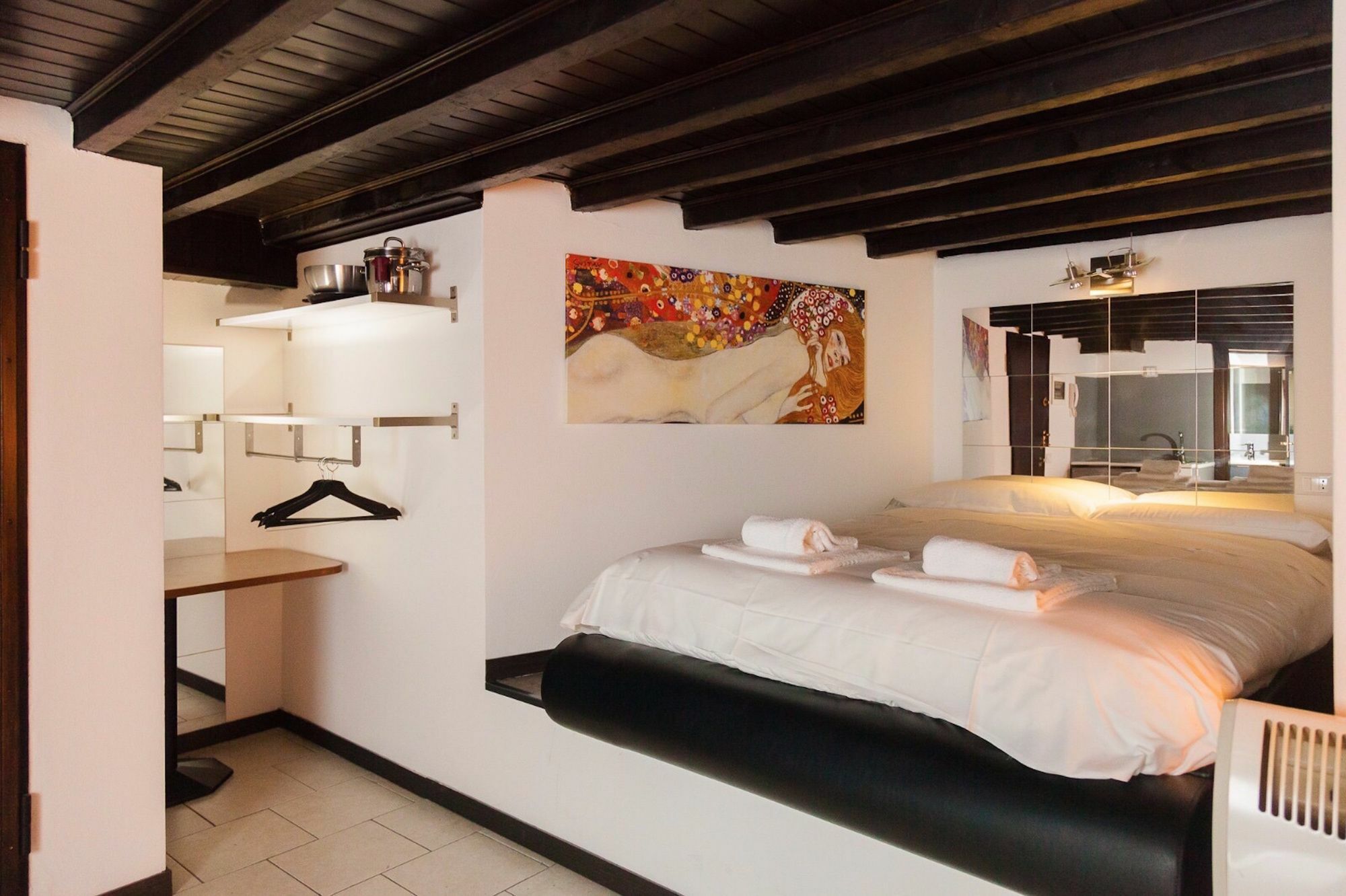 Short Rent Apartments Милан Экстерьер фото